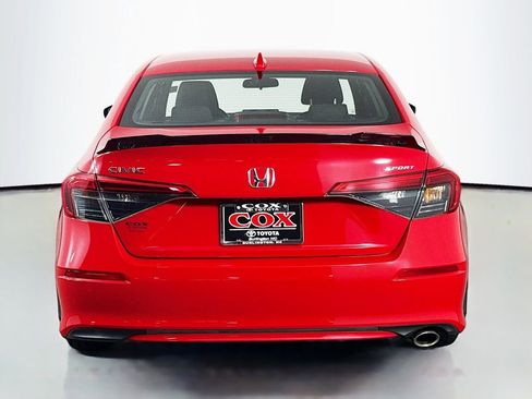 Used 2022 Honda Civic Sport image 6