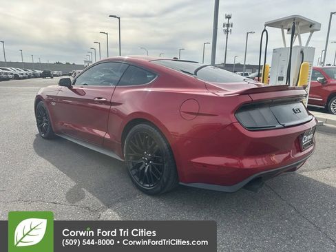 Used 2017 Ford Mustang GT Premium w/ GT Performance Package RWD image 4