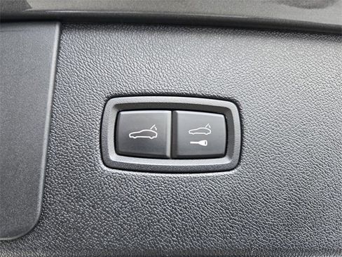 Used 2019 Porsche Cayenne image 10