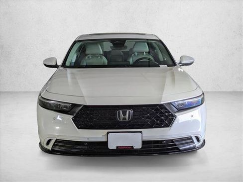 Used 2023 Honda Accord EX-L image 2