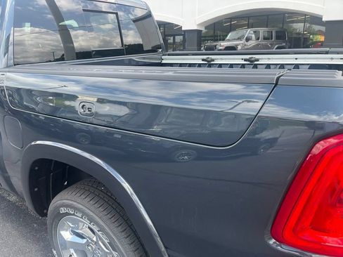 New 2026 RAM 1500 Big Horn AWD/4WD image 14