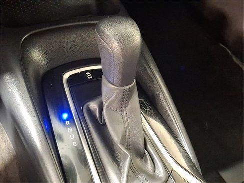 Used 2022 Toyota Corolla LE image 17