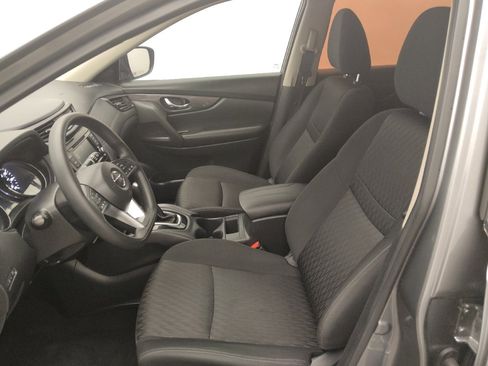 Used 2018 Nissan Rogue S FWD image 17