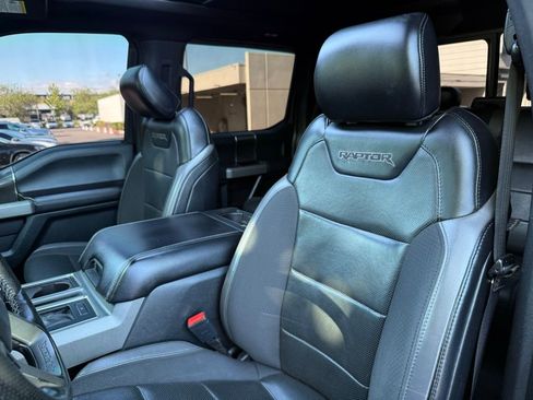 Used 2019 Ford F150 Raptor w/ Equipment Group 802A Luxury AWD/4WD image 13