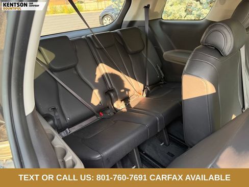 Used 2025 Kia Carnival FWD image 32