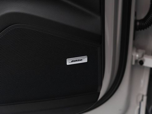 New 2025 Porsche Cayenne image 23