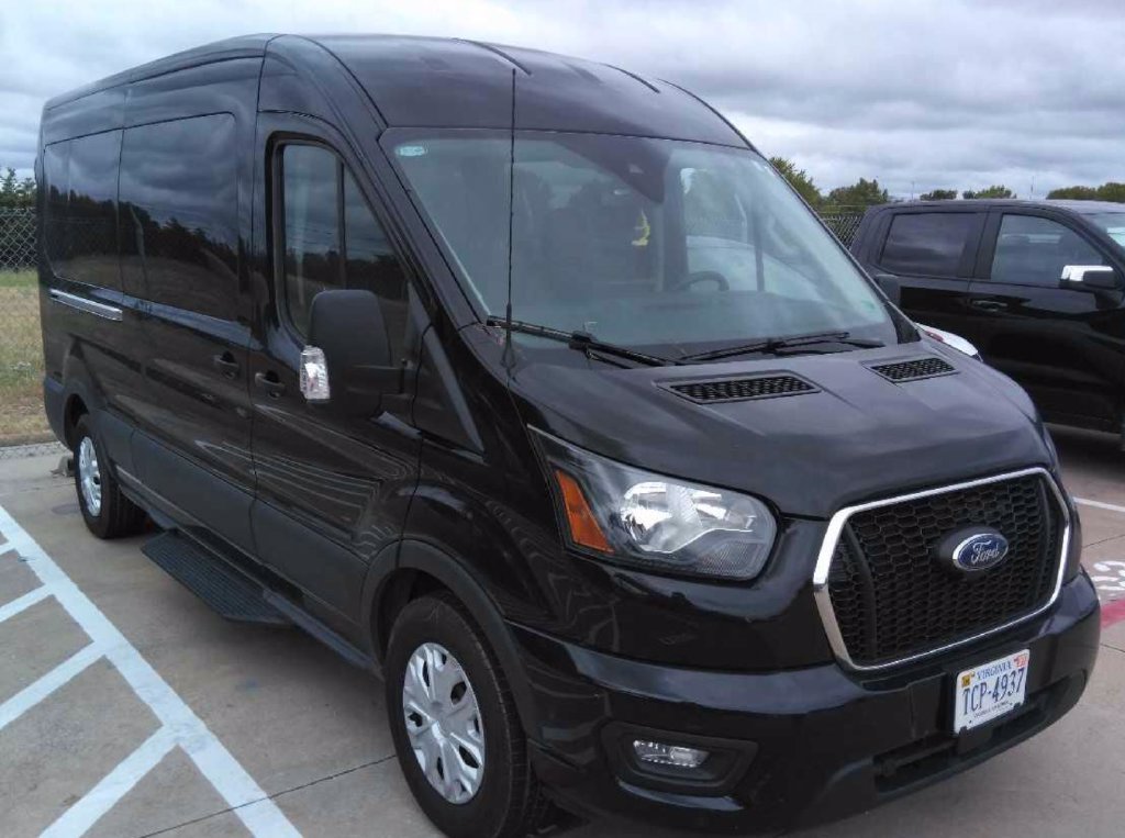 Used 2025 Ford Transit 350 XLT RWD image 21