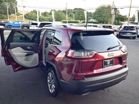 Used 2021 Jeep Cherokee Latitude Lux w/ Sun & Sound Group FWD image 37