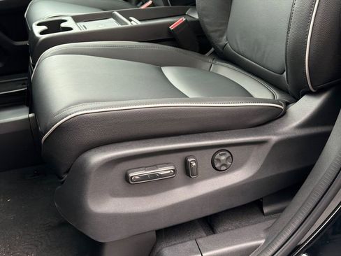 New 2026 Honda Odyssey Touring image 15