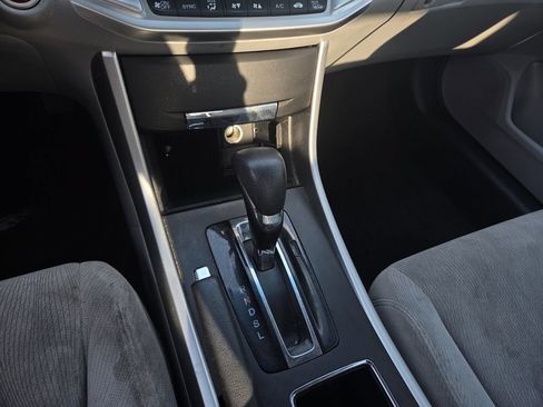 Used 2014 Honda Accord EX image 11
