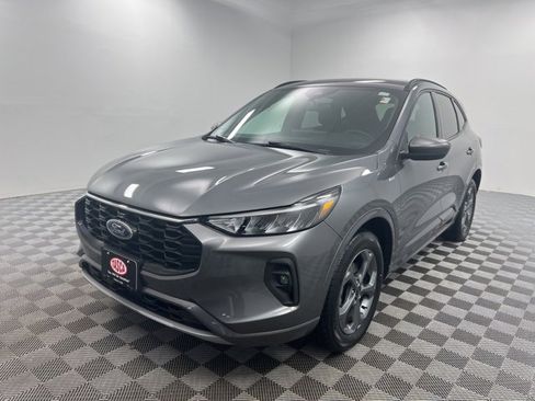 Used 2023 Ford Escape ST-Line Select w/ Tech Pack #1 image 2
