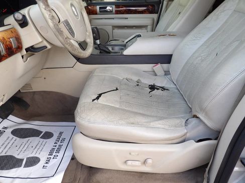 Used 2003 Lincoln Navigator Luxury image 17