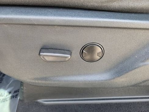 Certified 2025 Ford F250 XLT AWD/4WD image 19