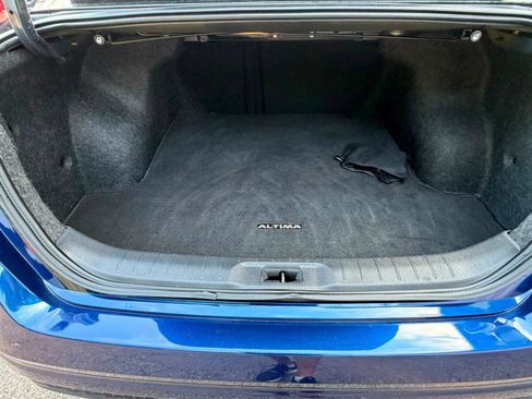 Used 2019 Nissan Altima 2.5 S FWD image 7
