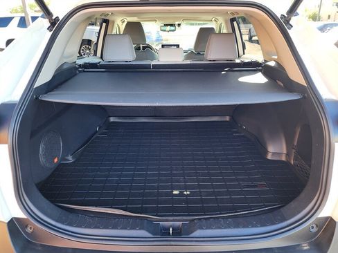 Used 2019 Toyota RAV4 Limited w/ Cold Weather Package FWD image 14