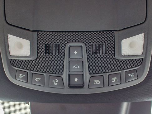 Used 2021 Ford Expedition Limited image 35