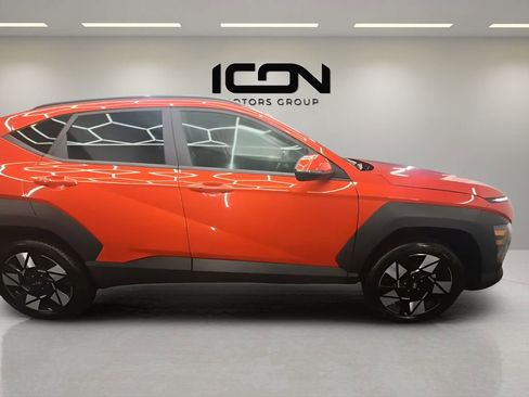 Used 2025 Hyundai Kona SEL AWD/4WD image 4