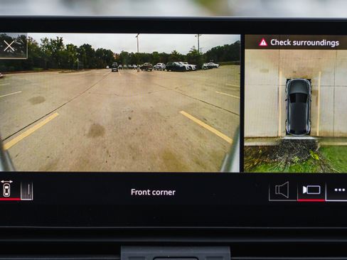 Used 2023 Audi SQ5 Premium Plus w/ Premium Plus Package image 15