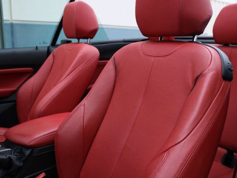 Used 2016 BMW M235i Convertible image 37