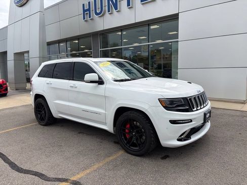 Used 2015 Jeep Grand Cherokee SRT w/ Trailer Tow Group IV AWD/4WD image 13