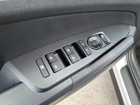 New 2026 Kia Sportage LX w/ LX Convenience Package FWD image 17