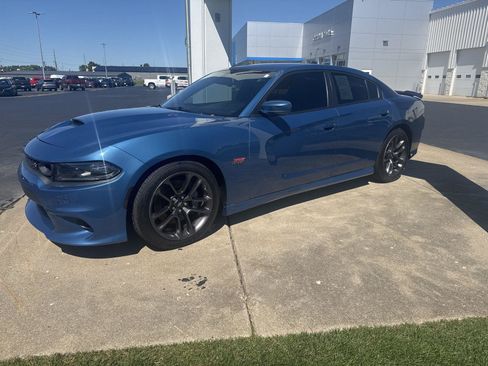 Used 2022 Dodge Charger Scat Pack w/ Plus Group RWD image 6