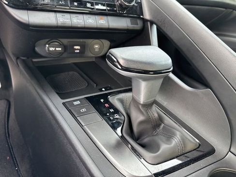 Certified 2025 Hyundai Elantra Sport image 6