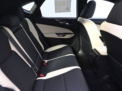 Used 2024 Lexus NX 350 AWD image 18
