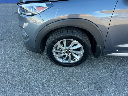 Used 2017 Hyundai Tucson SE image 10