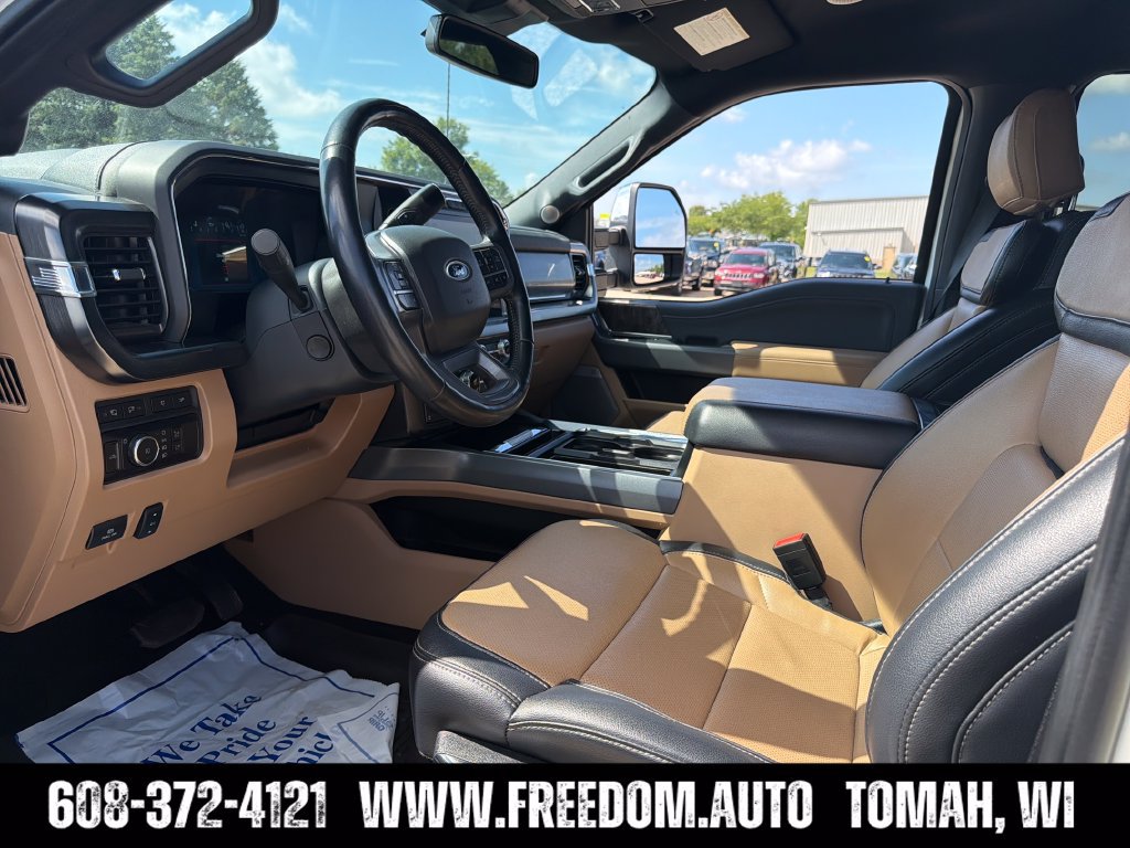 Used 2023 Ford F350 Lariat w/ Lariat Ultimate Package AWD/4WD image 27