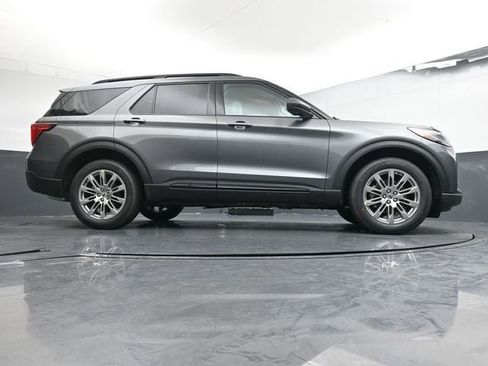 New 2026 Ford Explorer Active w/ Active Comfort Package image 31