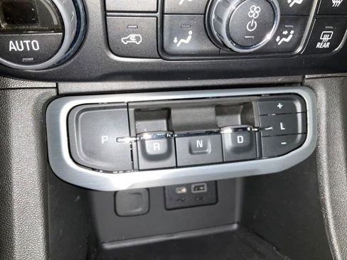 Certified 2023 GMC Acadia SLE w/ Driver Convenience Package image 24