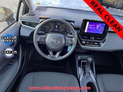 Used 2025 Toyota Corolla LE image 10