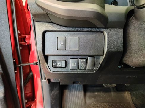 Used 2021 Toyota Tacoma TRD Sport image 16