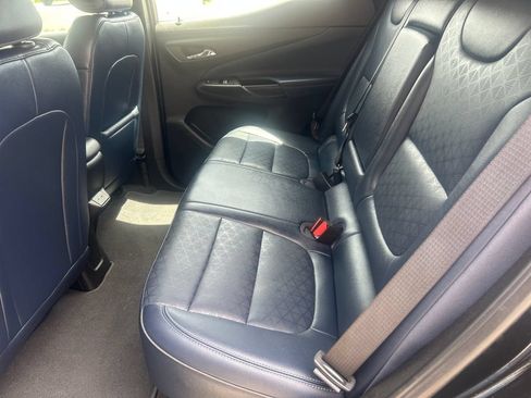 Used 2023 Chevrolet Bolt EUV Premier w/ Sun & Sound Package FWD image 27