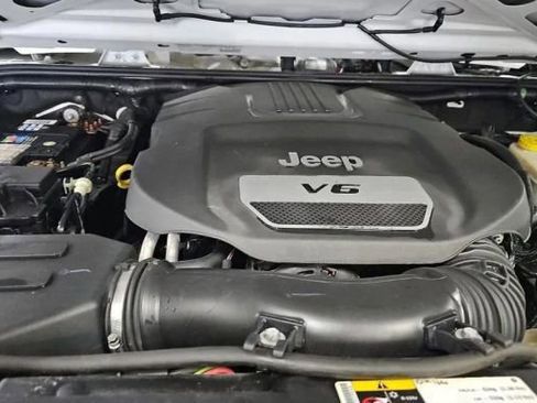 Used 2014 Jeep Wrangler Unlimited Sport w/ Quick Order Package 24S image 8