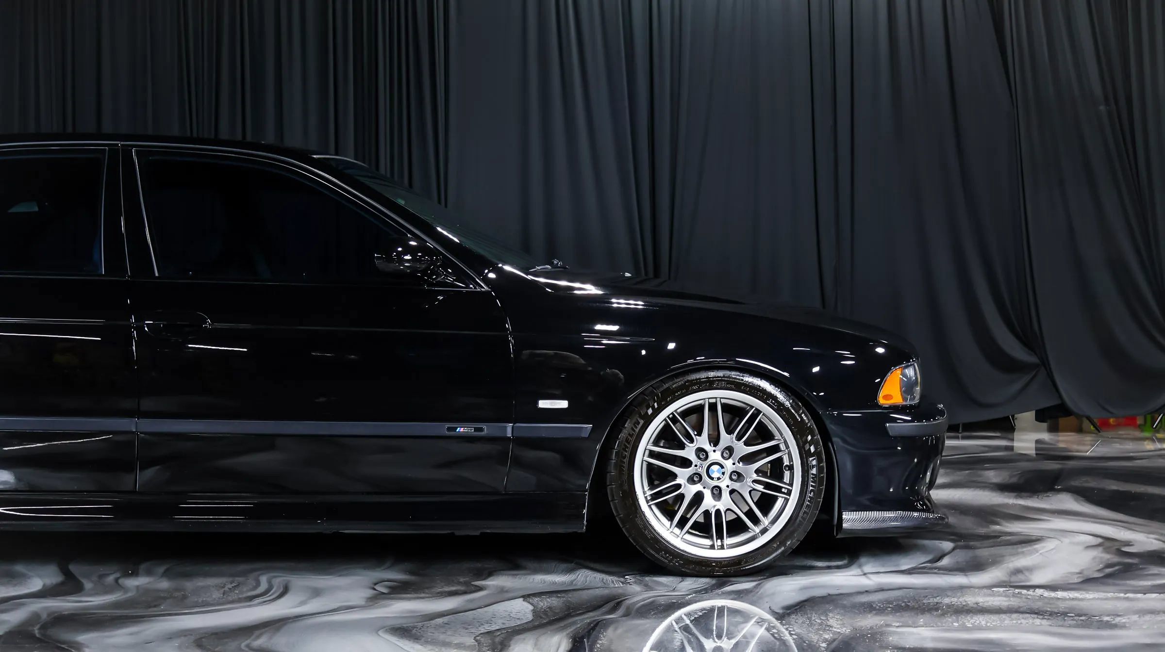 Used 2002 BMW M5 RWD image 4