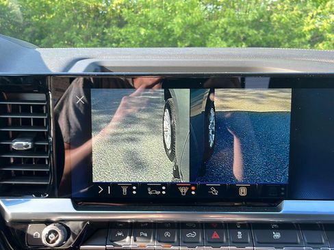 New 2026 Chevrolet Silverado 1500 LTZ w/ LTZ Convenience Package II AWD/4WD image 21
