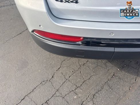 Certified 2023 Jeep Grand Cherokee Limited w/ Black Appearance Package image 35