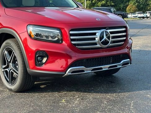 New 2026 Mercedes-Benz GLB 250 4MATIC image 2