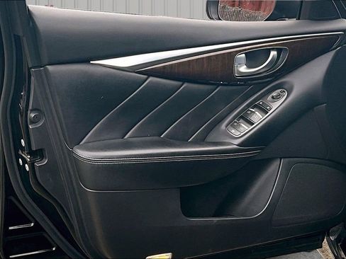 Used 2018 INFINITI Q50 Luxe w/ Essential Package (3.0T Luxe) image 20