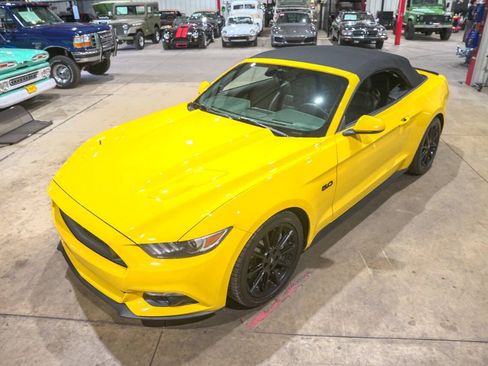 Used 2016 Ford Mustang GT Premium w/ Equipment Group 401A RWD image 31