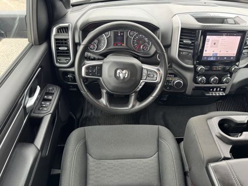 Used 2025 RAM 1500 Big Horn AWD/4WD image 15