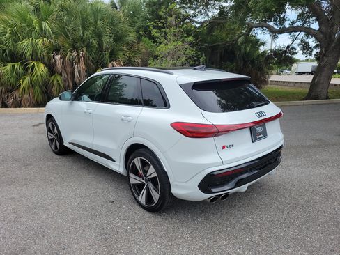 New 2026 Audi SQ5 Premium Plus AWD/4WD image 6