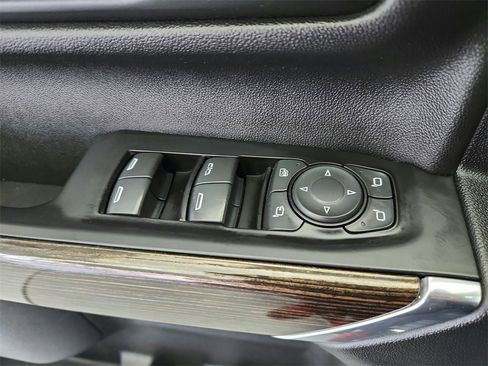 Used 2020 GMC Sierra 2500 SLE image 17