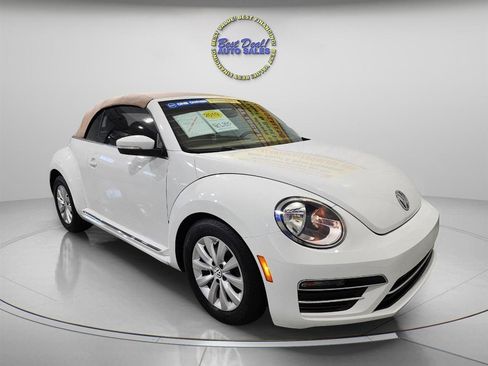 Used 2019 Volkswagen Beetle 2.0T S FWD image 9