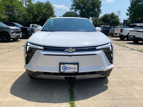 New 2026 Chevrolet Blazer EV LT AWD/4WD image 3