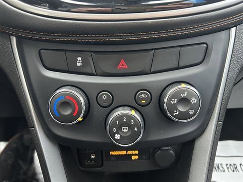 Certified 2017 Chevrolet Trax LS image 19