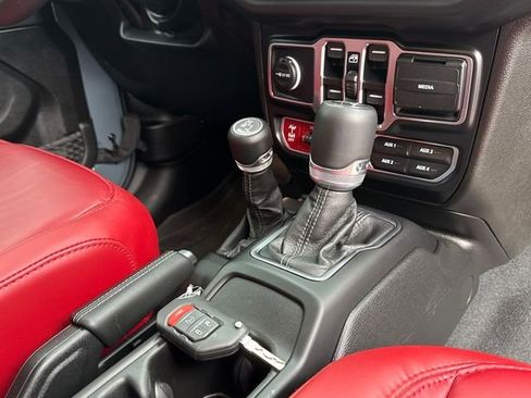 Used 2024 Jeep Wrangler Unlimited Rubicon 392 image 30