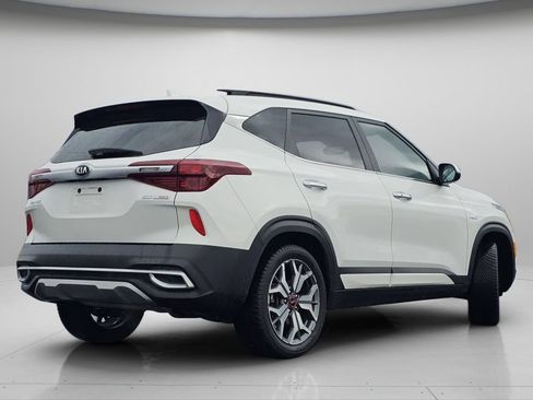 Used 2021 Kia Seltos SX w/ SX Sunroof Package image 25